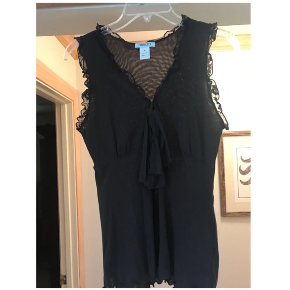 Harold’s top